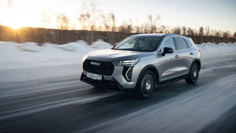 LADA Niva Legend вошла в топ-3 самых популярных внедорожников в России по итогам мая 2025 года