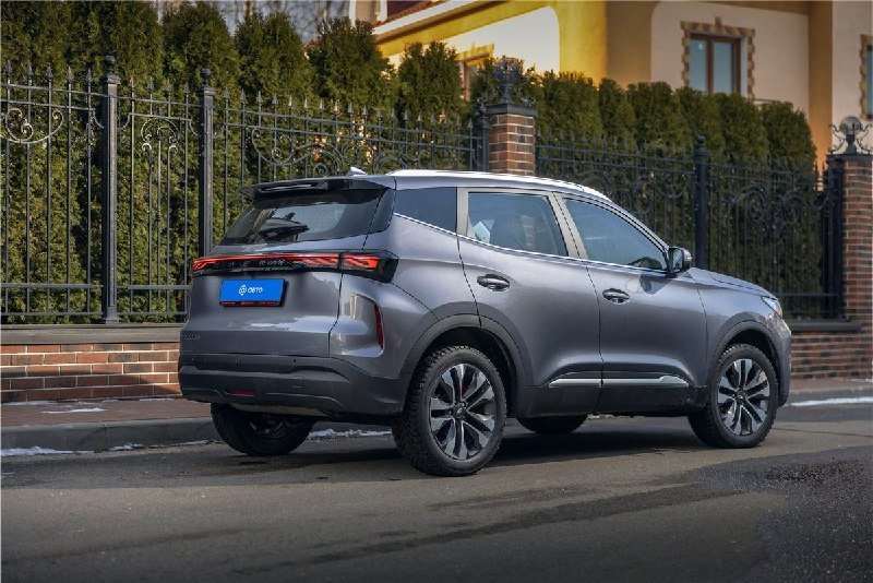 В России появились доступные версии кроссовера Chery Tiggo 4 с упрощенными характеристиками