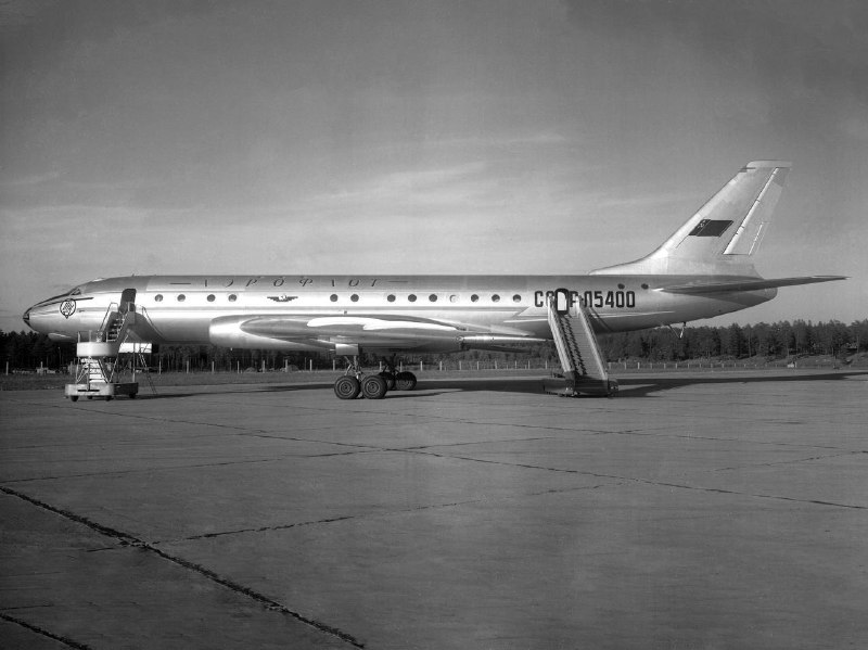 70 лет первому полету Ту-104: Авиационная революция