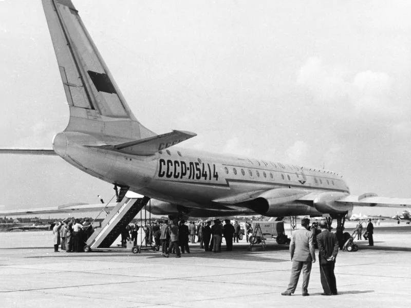 70 лет первому полету Ту-104: Авиационная революция