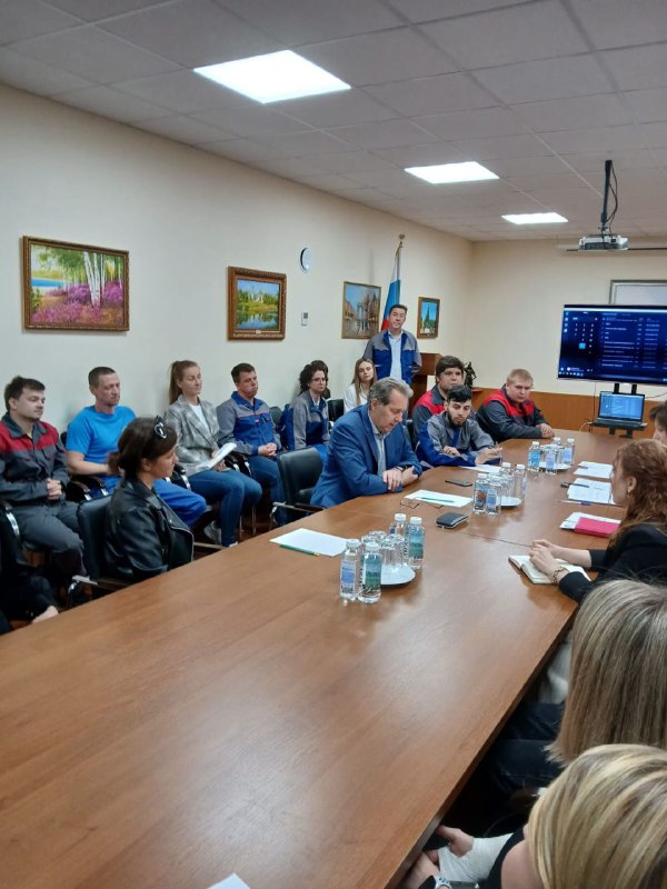 Александр Потапов встретился с молодежью 61-го БТРЗ