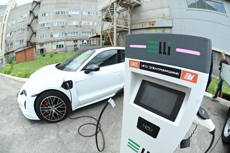 Новая линейка электрозаправочных станций от НПО «Электромашина»