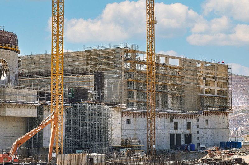 Завершение бетонирования стен здания турбины на АЭС «Аккую» Завершение бетонирования стен здания турбины на АЭС «Аккую»
