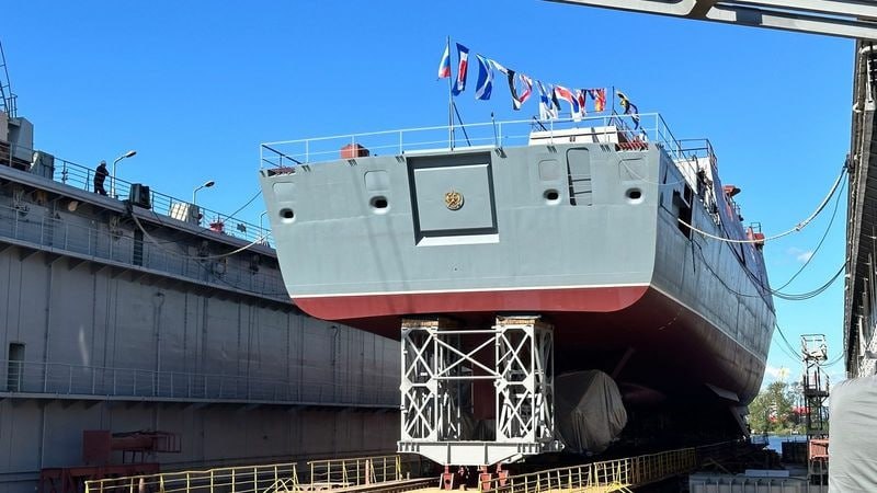 Спуск на воду фрегата «Адмирал Амелько» на заводе «Северная верфь»