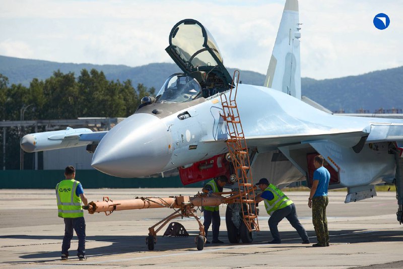 Передача новой партии Су-35С ВКС России