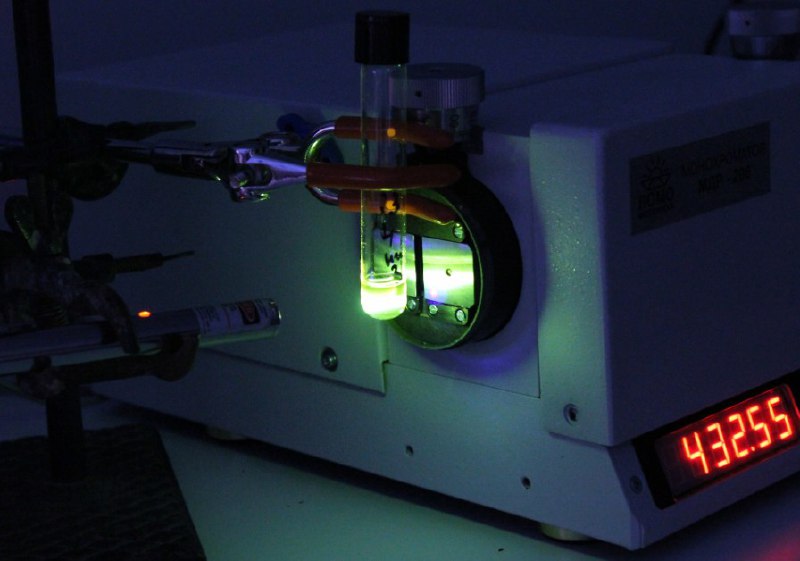 Российские ученые разработали альтернативное сырье для квантовых точек