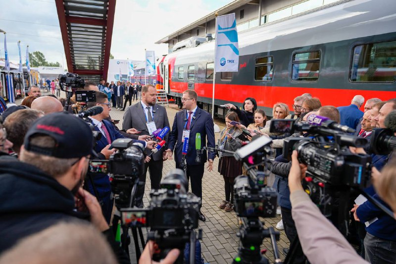 Презентация новых пассажирских вагонов на международном железнодорожном салоне