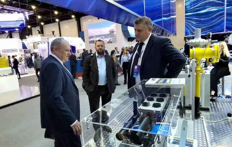 Презентация двигатель-генераторов ТМХ на газовом форуме в Петербурге