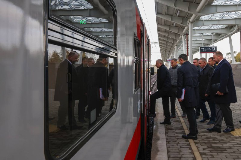 Запуск нового электропоезда ЭП2ДМ в Санкт-Петербурге Запуск нового электропоезда ЭП2ДМ в Санкт-Петербурге