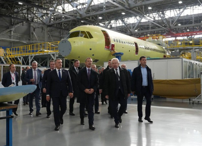 Российские сенаторы посетили Иркутский авиационный завод