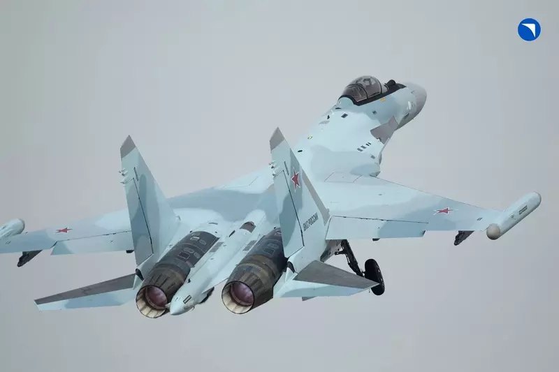Поставка новой партии истребителей Су-35С в ВКС России