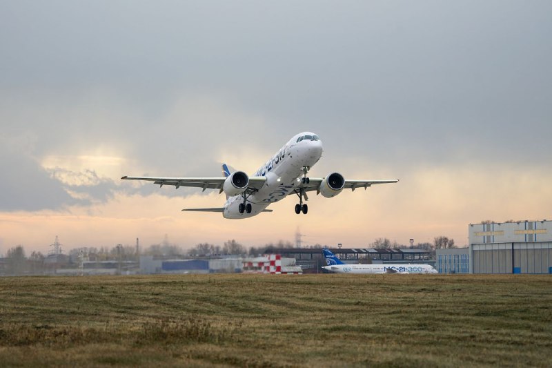 Второй полностью импортозамещенный самолет МС-21 совершил первый полет