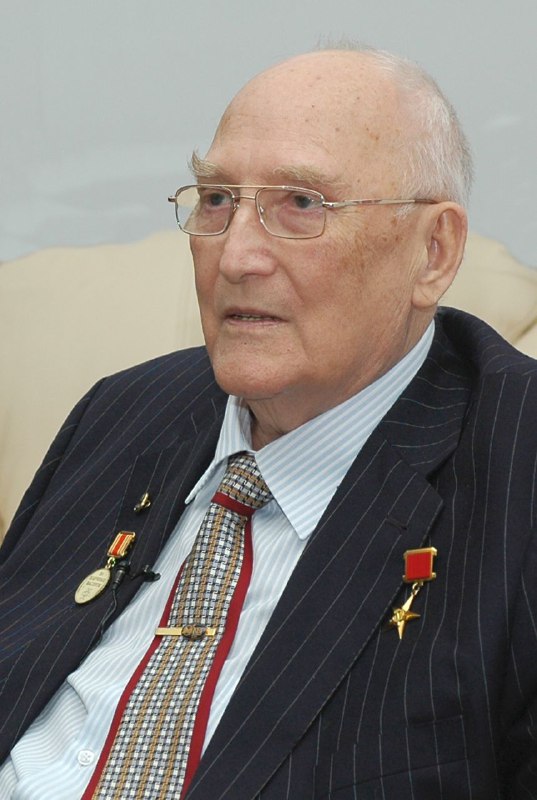 98 лет со дня рождения Аркадия Шипунова — легенды тульского оружейного дела