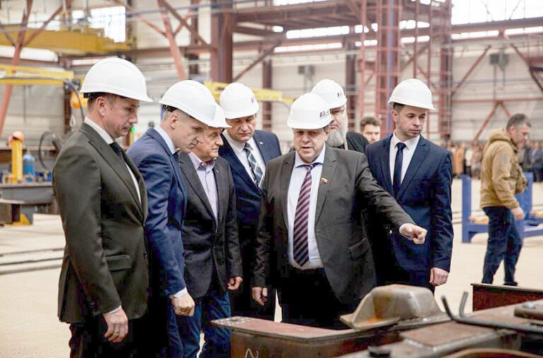 Запуск нового производства полувагонов и цистерн в Смоленской области