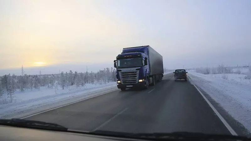 Завершение асфальтирования трассы Надым – Салехард в Ямале