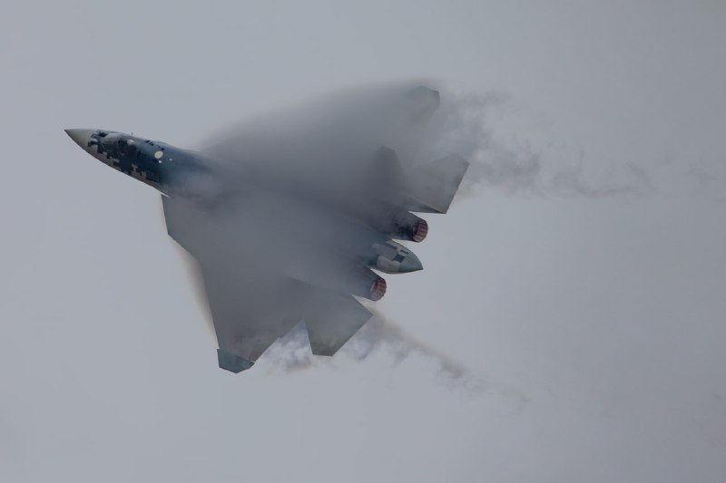 Су-57 на Dubai Airshow 2025: объяснение порядкового номера Су-57 на Dubai Airshow 2025: объяснение порядкового номера