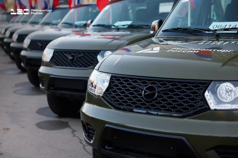 Военные Ростовской области получили новую партию автомобилей