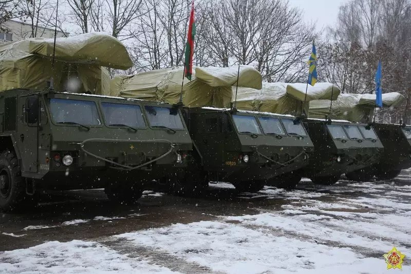 Прибытие батарей ЗРК 'Тор-М2' в Белоруссию