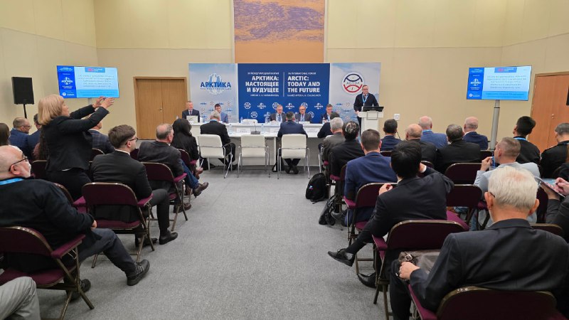 Участие экспертов ОСК в Международном форуме «Арктика: настоящее и будущее»
