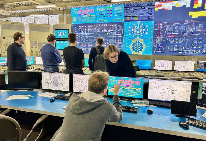 Испытания тренажера для БРЕСТ-ОД-300: Новый шаг в подготовке персонала