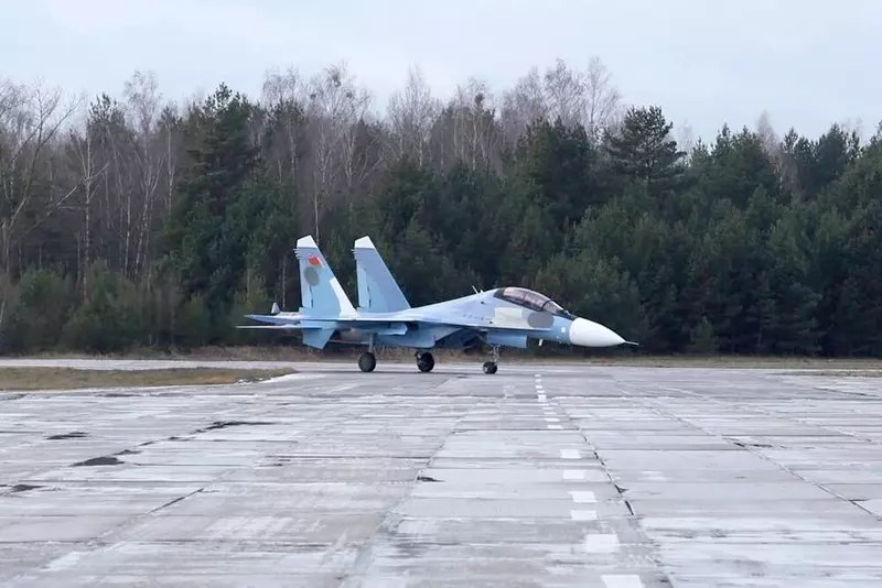 Поставка новых истребителей Су-30СМ2 в Беларусь