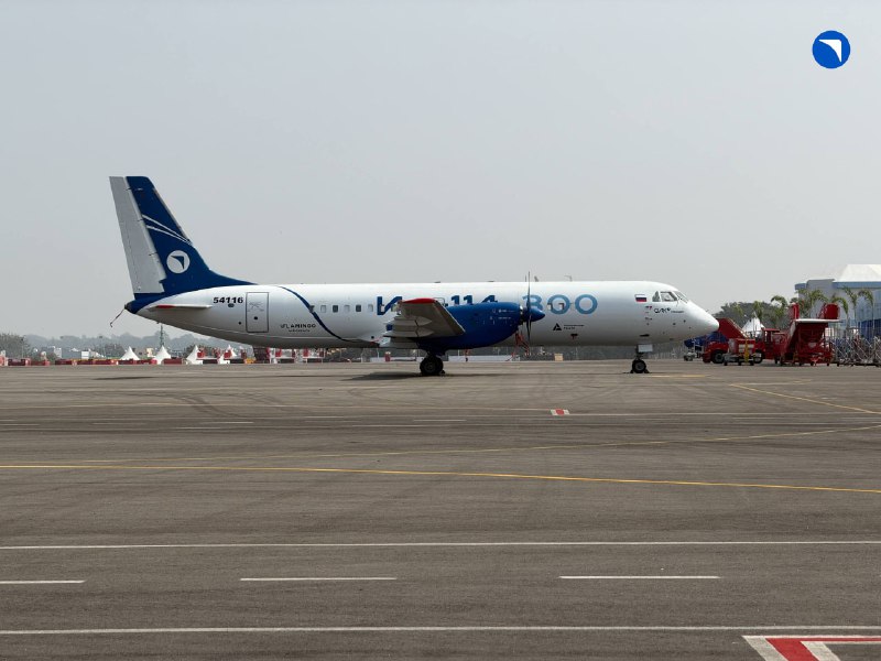 Российские самолеты Ил-114-300 и Суперджет на Wings India