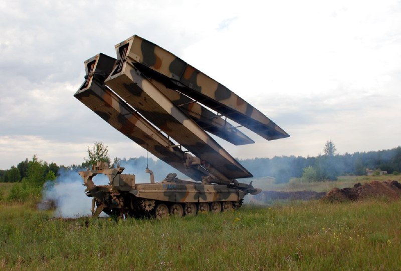 Уникальный мост МТУ-90М: идеальное решение для военных и спасательных операций
