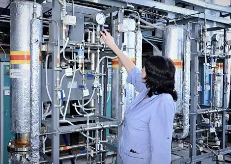 Запуск производства компонентов для космической отрасли в Саратове