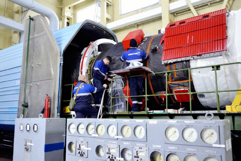 Завершена заправка грузовика «Прогресс МС-33» на Байконуре