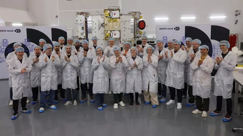 Вывод на орбиту 16 спутников системы "Рассвет"
