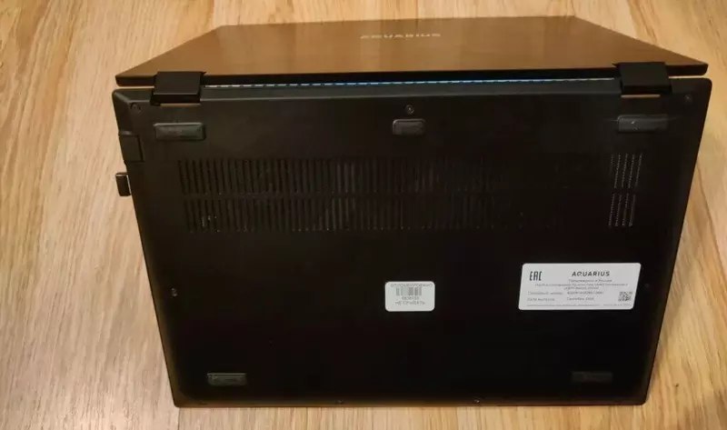Обзор российского ноутбука-трансформера «Аквариус» AQbook NS483 второго поколения