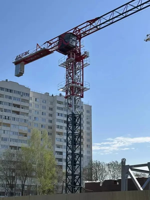 В России начали производство новой серии 12-тонных башенных кранов МАЯК