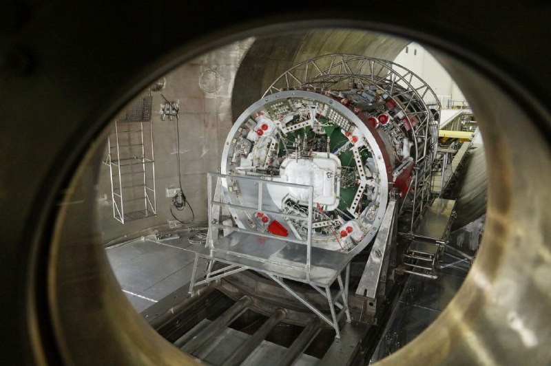 На Байконуре началась проверка герметичности корабля «Прогресс МС-35»
