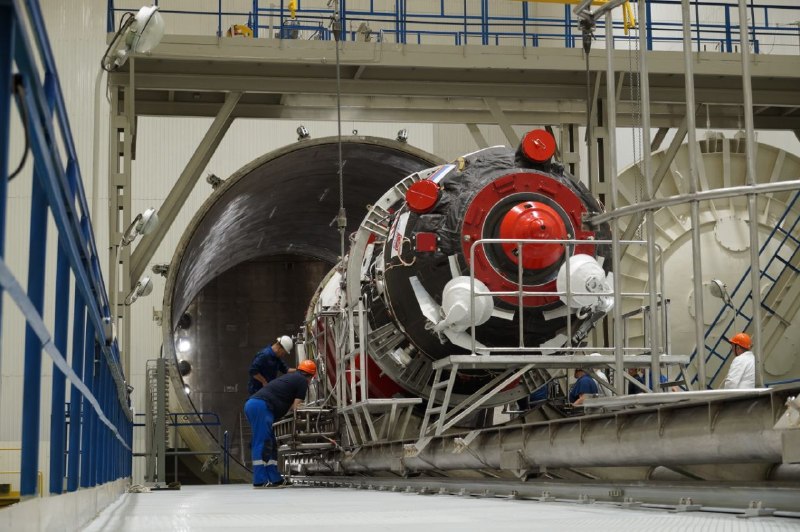 На Байконуре началась проверка герметичности корабля «Прогресс МС-35»