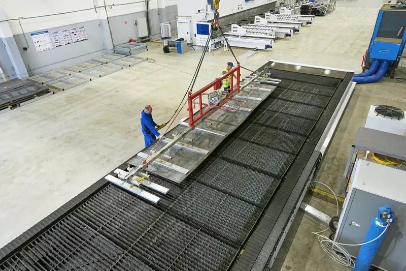IEK Group запустила завод металлических опор в Малоярославце