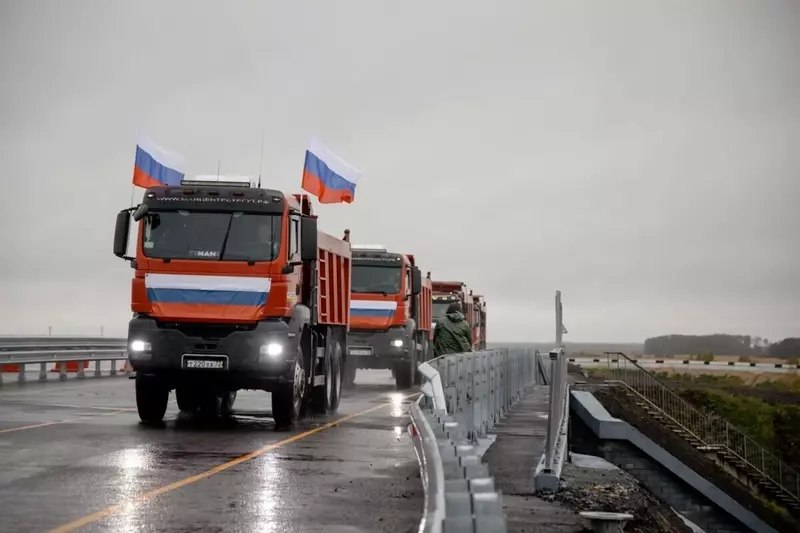 В Свердловской области открыли путепровод на трассе Екатеринбург — Курган В Свердловской области открыли путепровод на трассе Екатеринбург — Курган