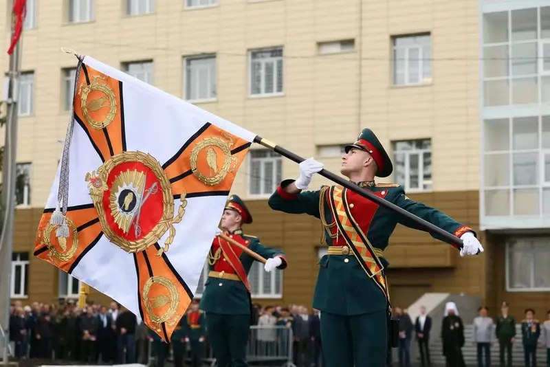 В Челябинске восстановили легендарное высшее танковое командное училище