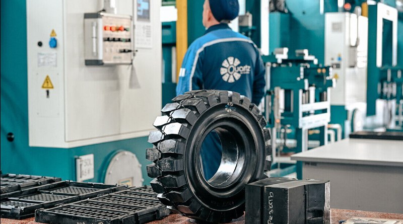 В Железногорске начали выпуск цельнолитых шин для спецтехники