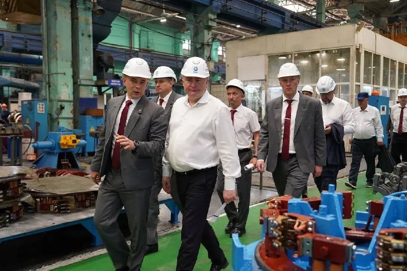 ТМХ проверил ход развития производства электрических машин в Новочеркасске
