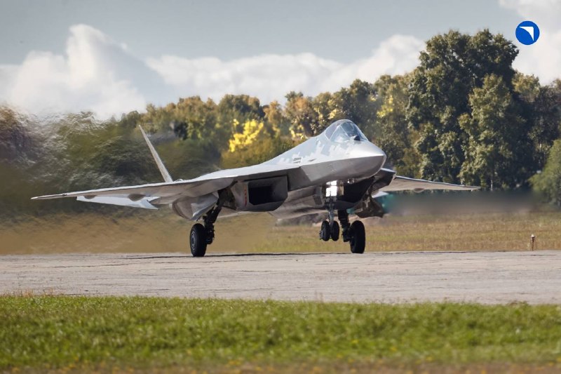 ОАК передала ВКС России партию истребителей Су-57