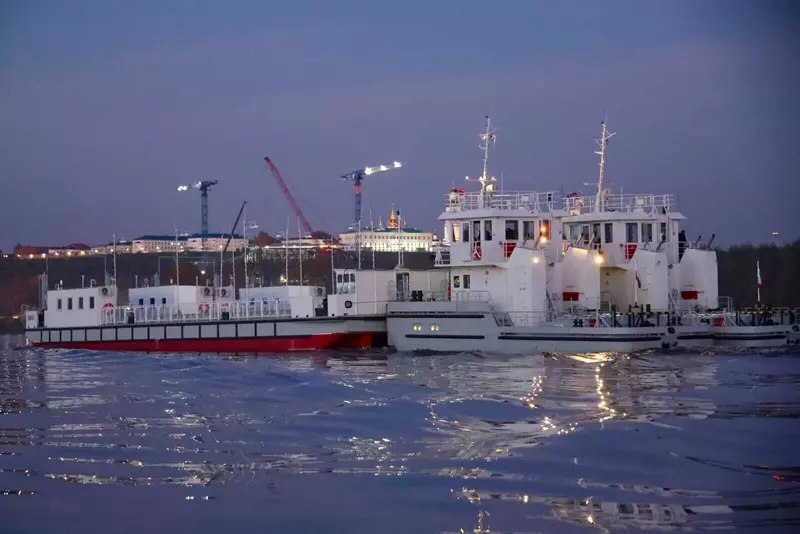 Новые паромы вышли на переправу Тобольск — Бекерева