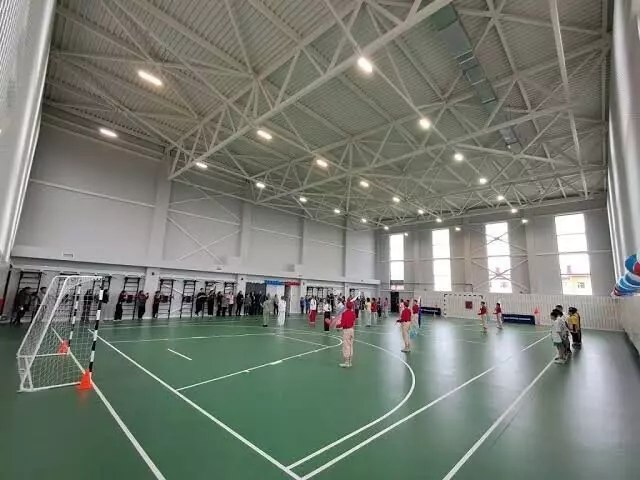 В селе Лаврентия на Чукотке открыли новый спортзал