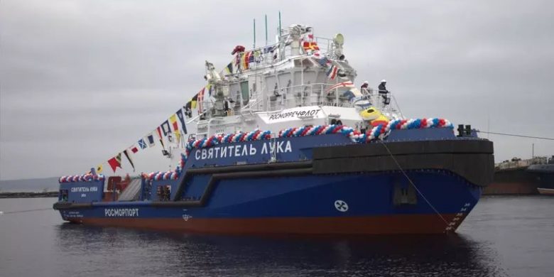 На Онежском ССЗ спустили на воду новый буксир «Святитель Лука»