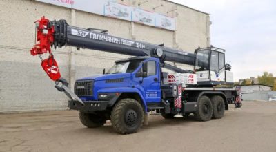 На Урале собрали 32-тонный кран «Графит» на шасси УРАЛ-4320 NEXT