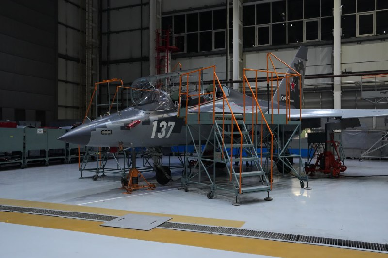 Денис Мантуров ознакомился с производством МС-21 и Як-130М в Иркутске
