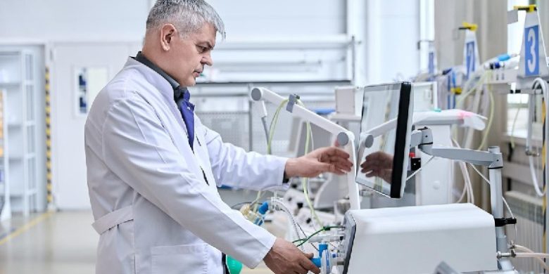 В Москве начали выпускать первые в России ИВЛ для новорождённых с функцией искусственного кашля