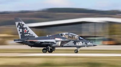 ОАК подняла в небо третий Як-130М с системой защиты «Президент-С130»
